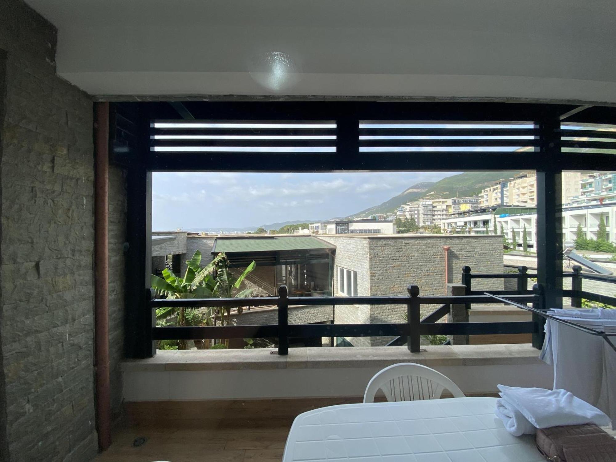 Aquamarine Apartments 1, Vlorë Esterno foto